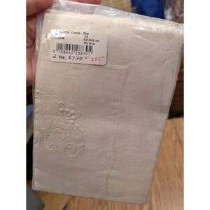 Pair New Vintage Yves Delorme Sham Embroidered Cover Pillow 12 X 16 Linen Creme